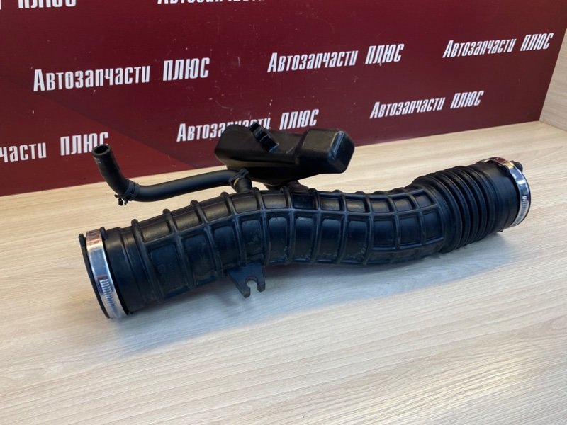 Патрубок воздушного фильтра