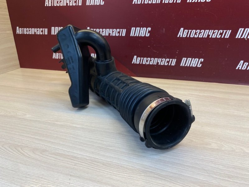 Патрубок воздушного фильтра