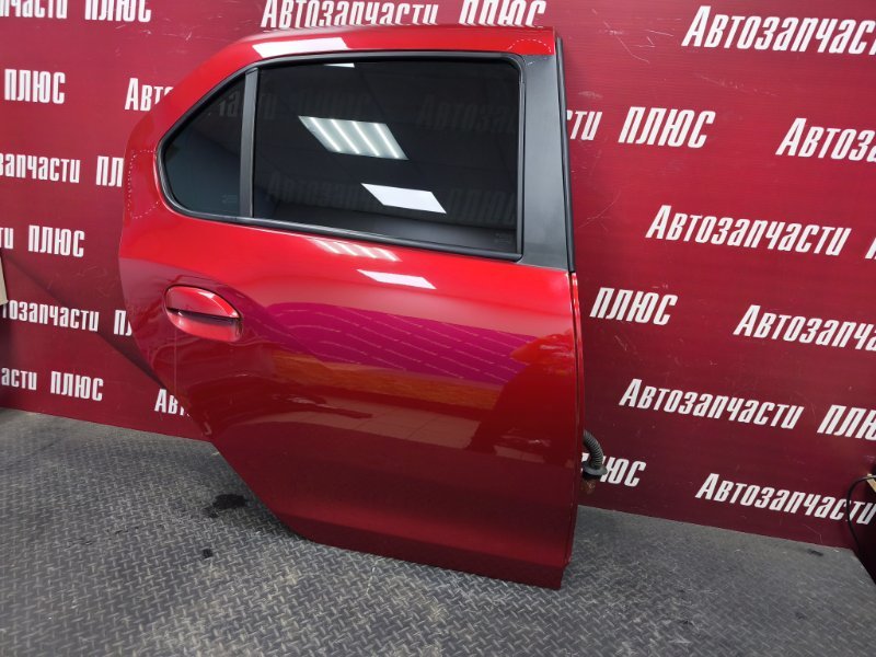 Дверь боковая