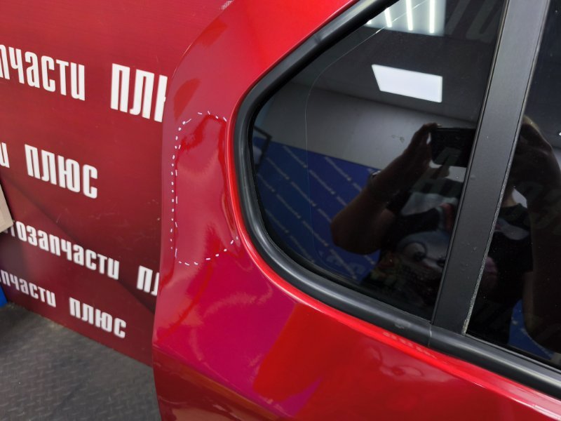 Дверь боковая