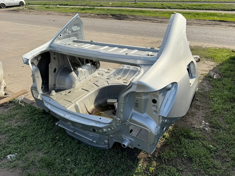 Задняя часть кузова