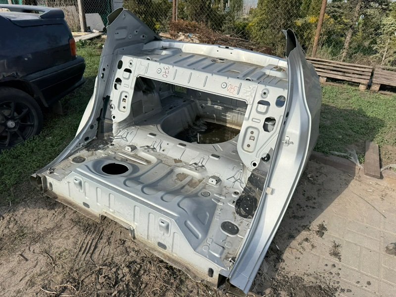 Задняя часть кузова