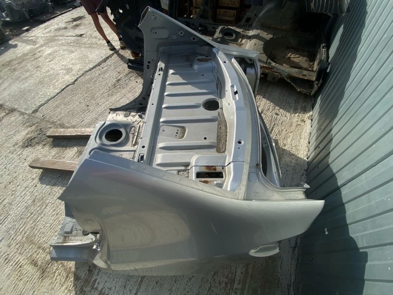 Задняя часть кузова