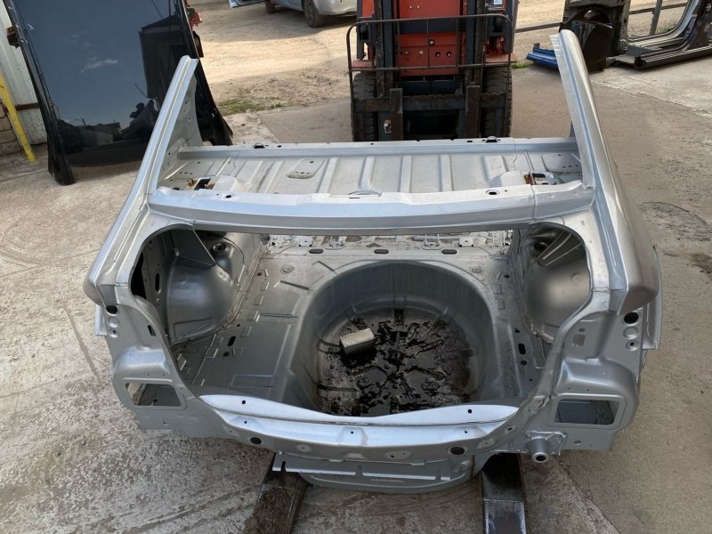 Задняя часть кузова