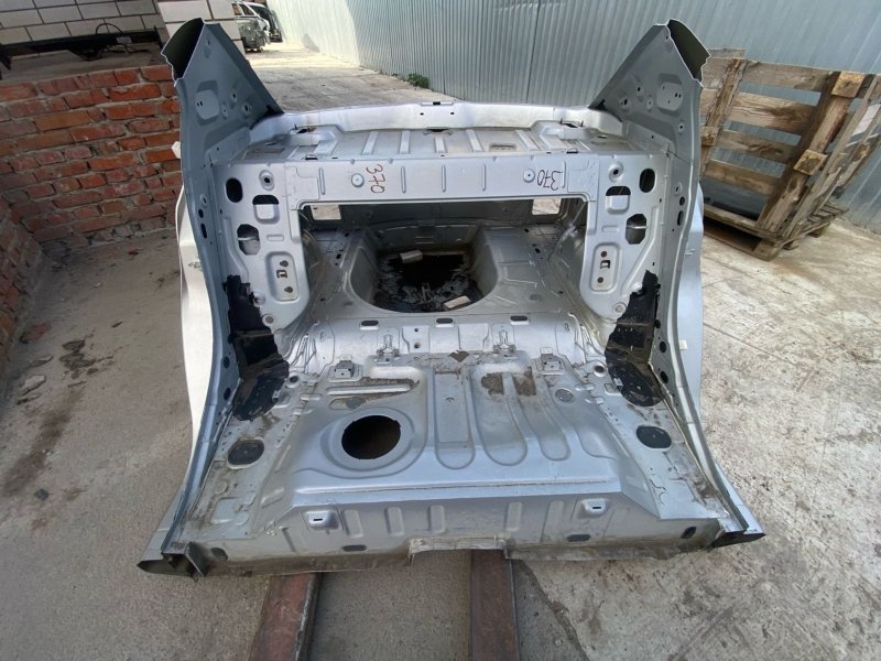 Задняя часть кузова