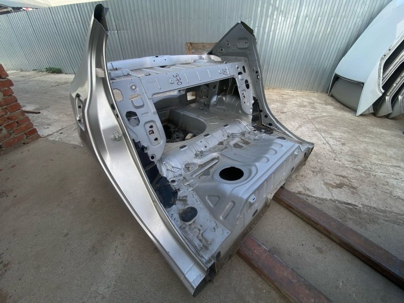 Задняя часть кузова