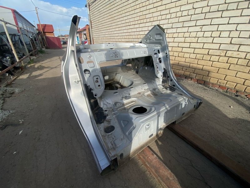 Задняя часть кузова