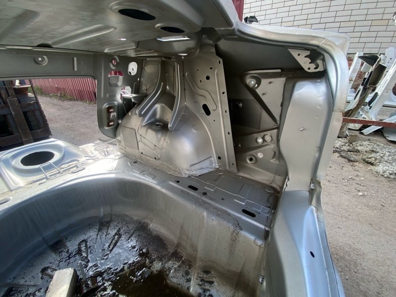 Задняя часть кузова