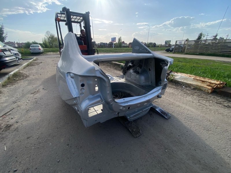 Задняя часть кузова