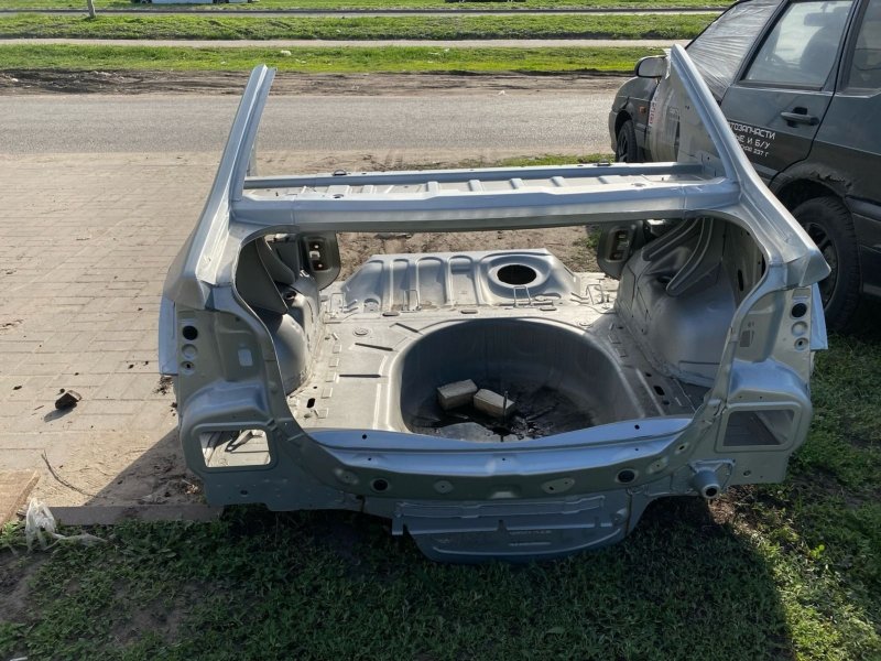 Задняя часть кузова