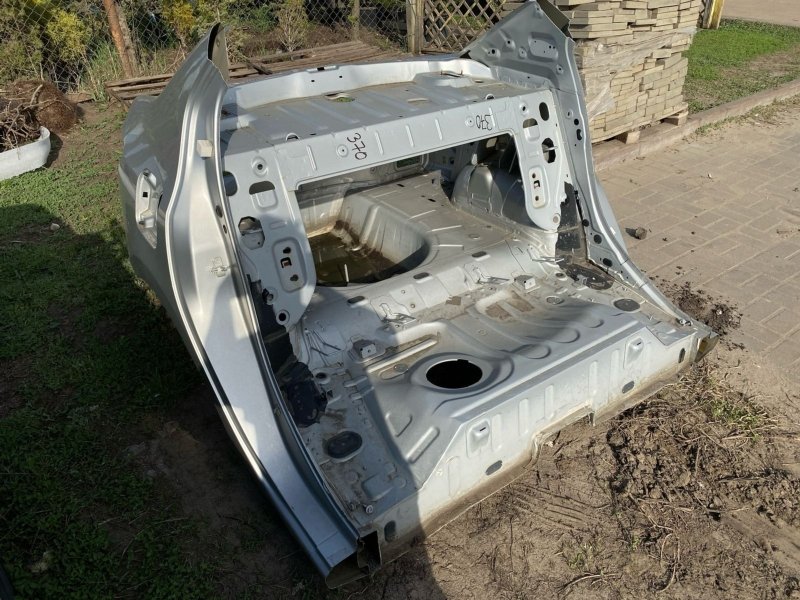 Задняя часть кузова