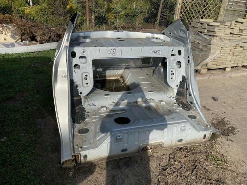 Задняя часть кузова