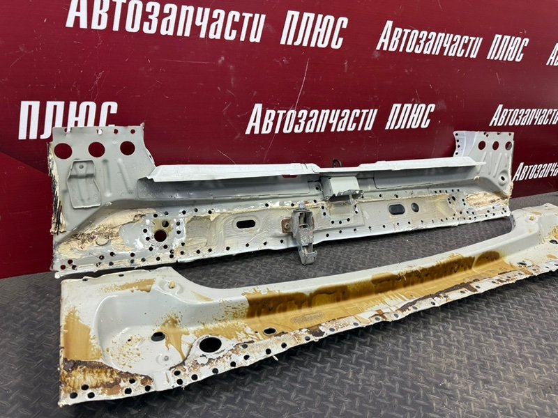 Задняя панель