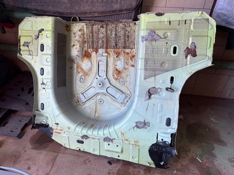 Задняя панель