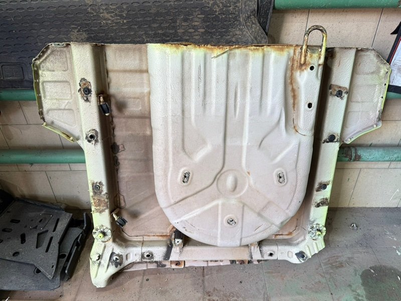 Задняя панель