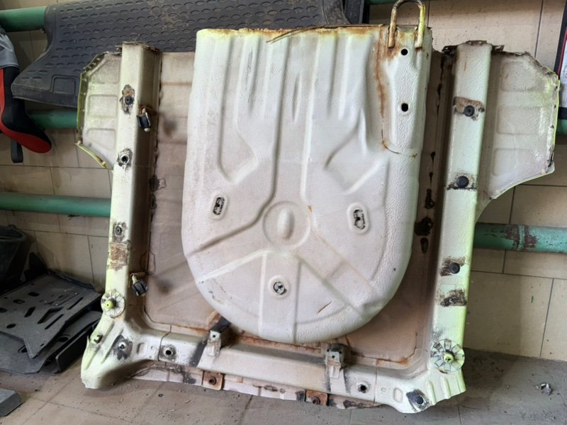 Задняя панель