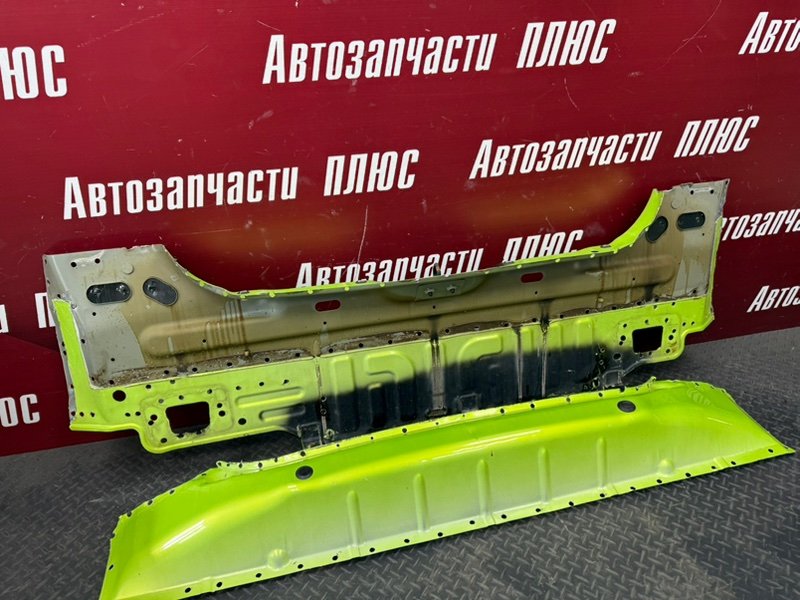 Задняя панель кузова
