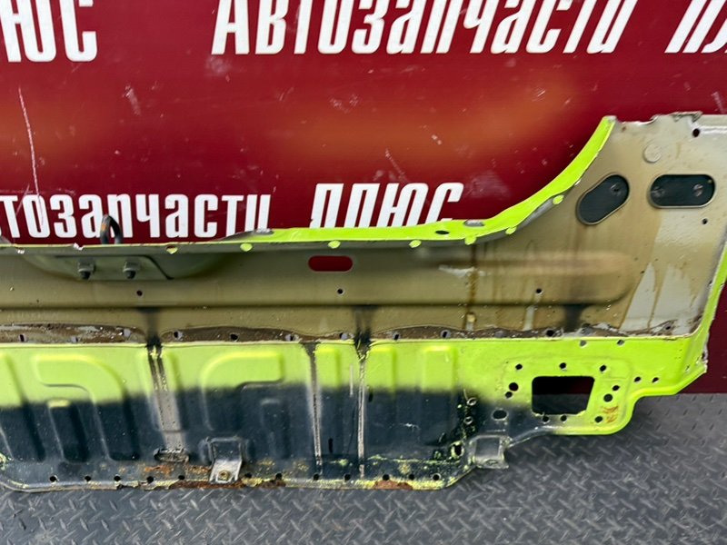 Задняя панель кузова