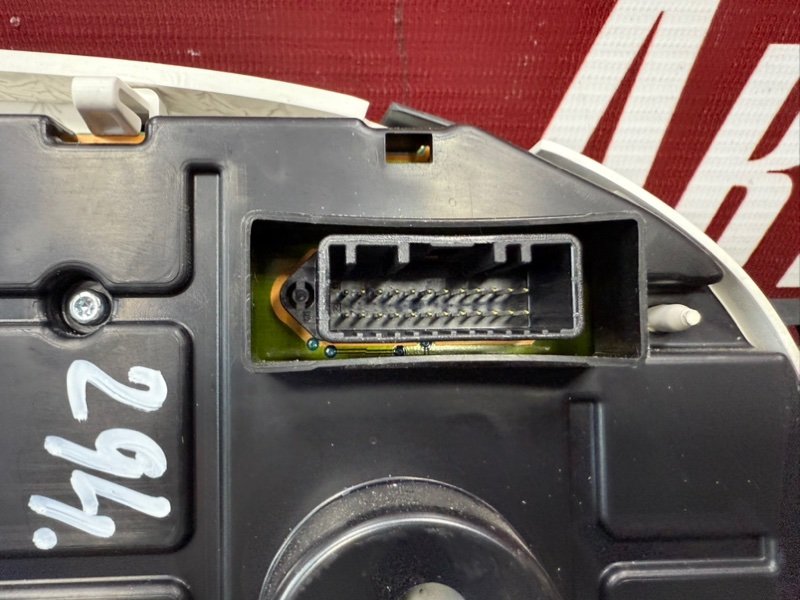 Щиток приборов