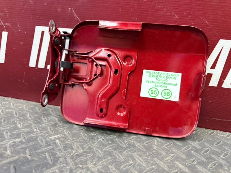 Лючок бензобака