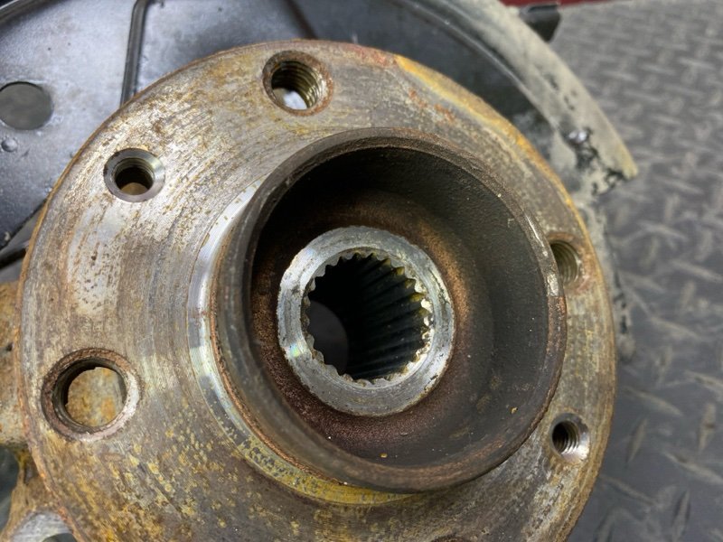 Кулак поворотный