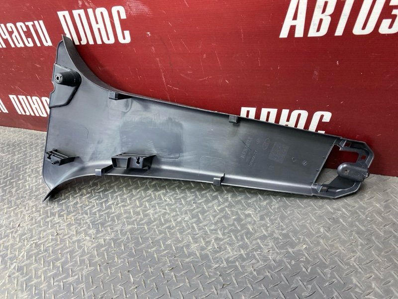 Обшивка средней стойки