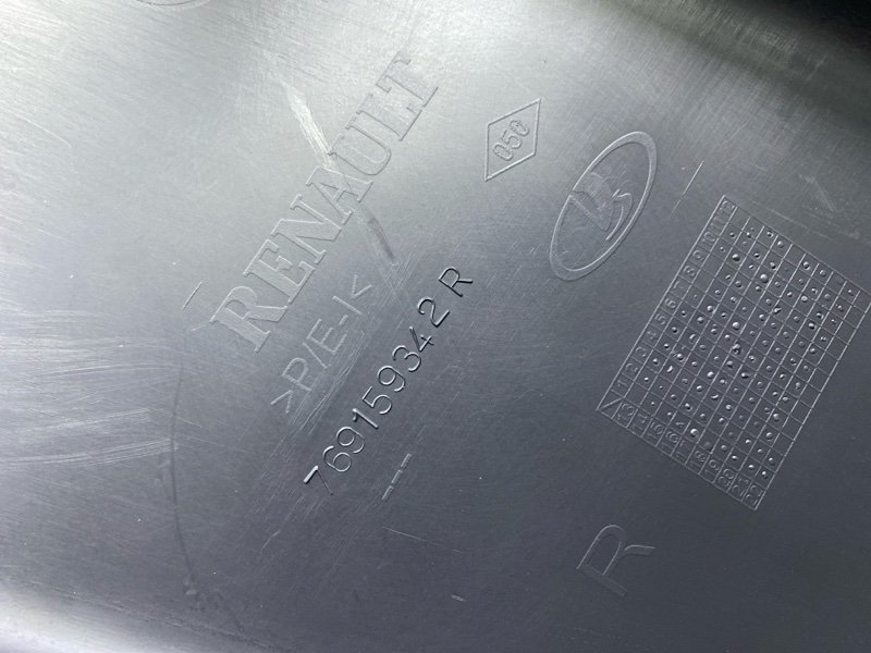 Обшивка средней стойки