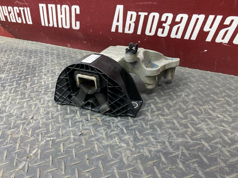 Опора двигателя