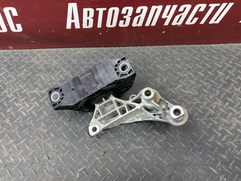 Опора двигателя