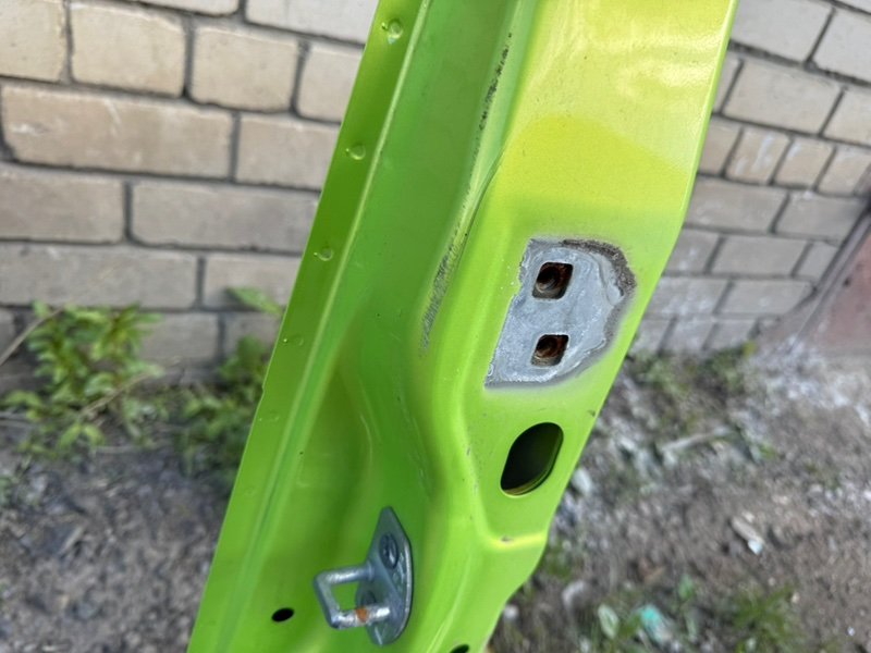 средняя стойка