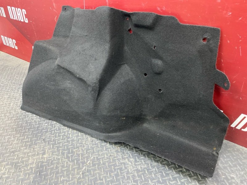 Обшивка багажника