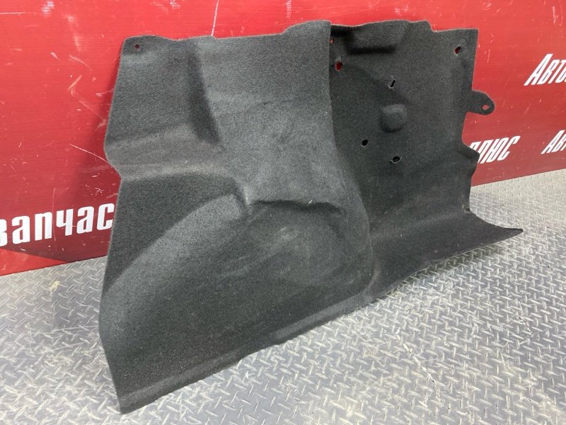 Обшивка багажника