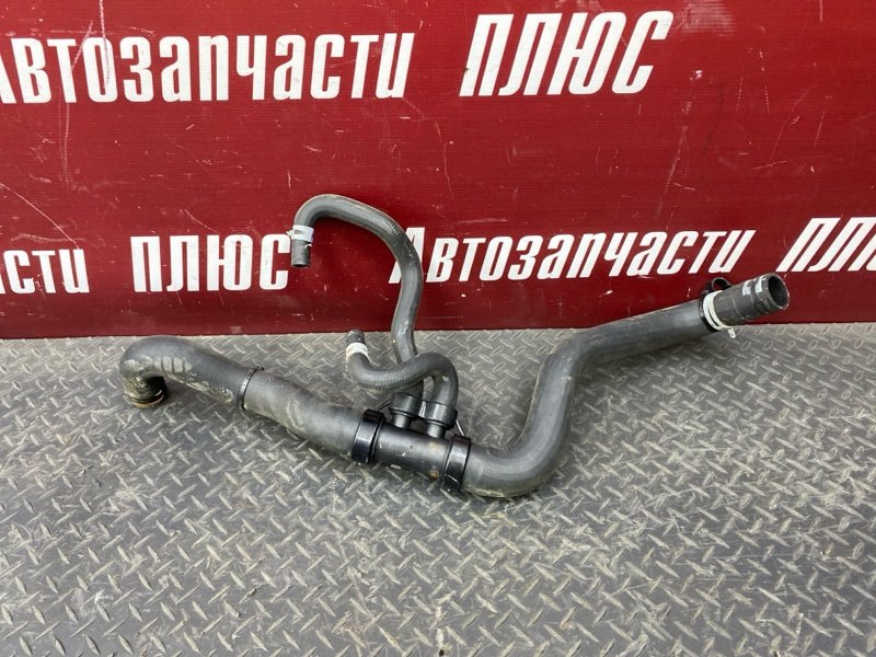 Патрубок радиатора