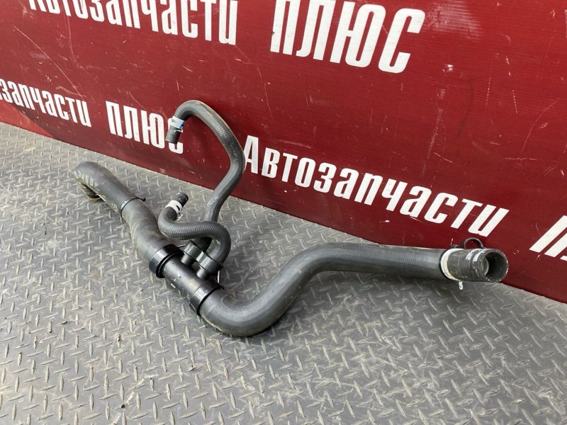 Патрубок радиатора