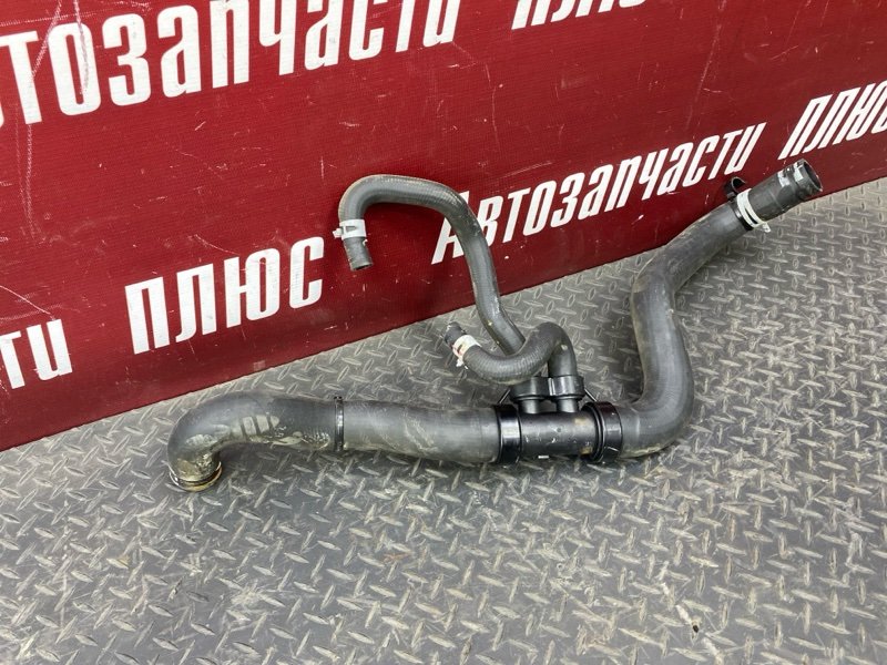 Патрубок радиатора