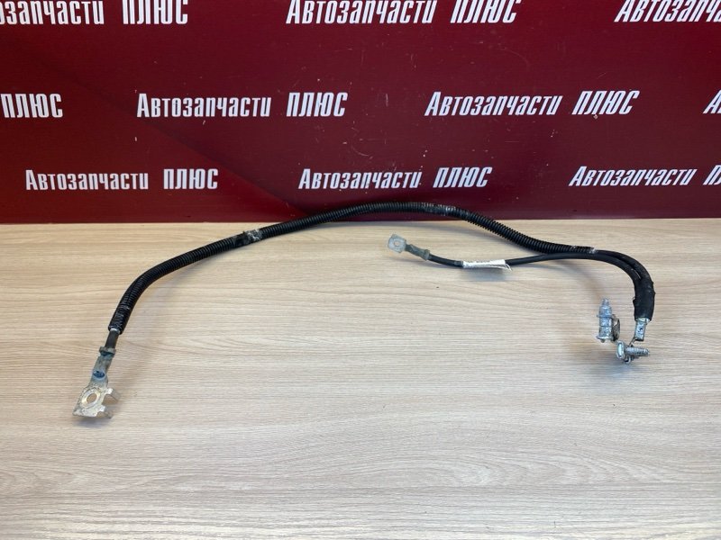 Клемма аккумулятора