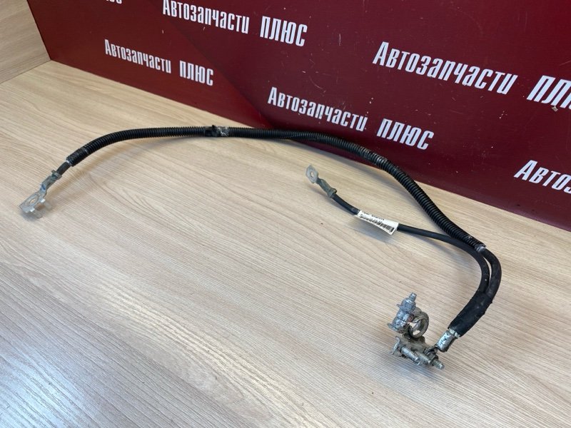 Клемма аккумулятора