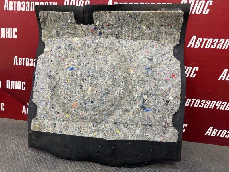 Обшивка пола багажника