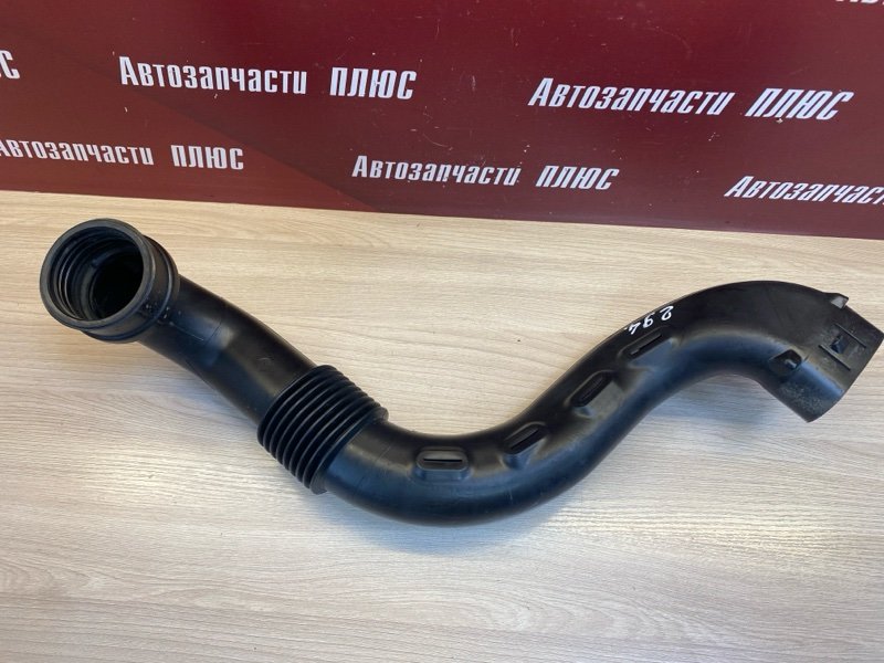 Патрубок воздушного фильтра