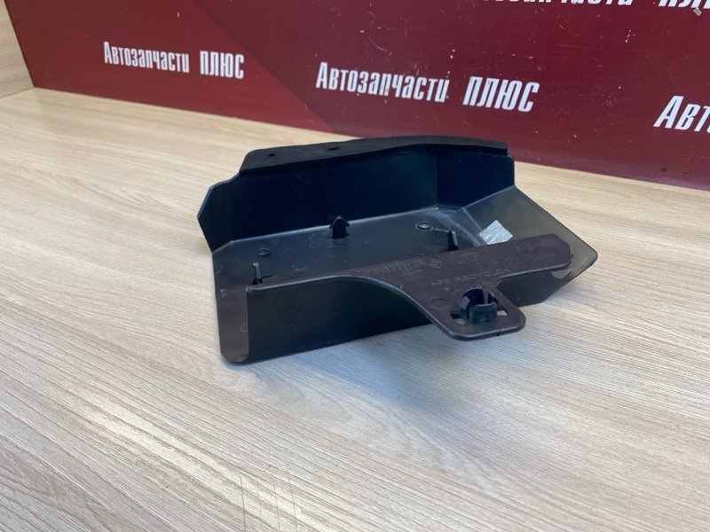 Кронштейн бампера