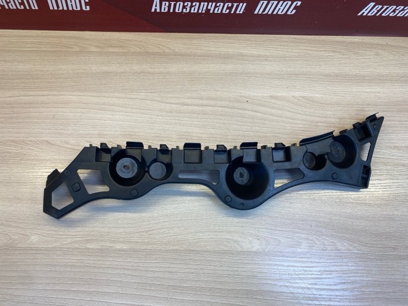 Кронштейн бампера