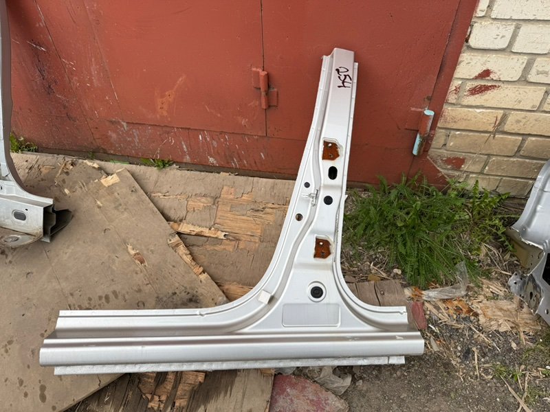 средняя стойка