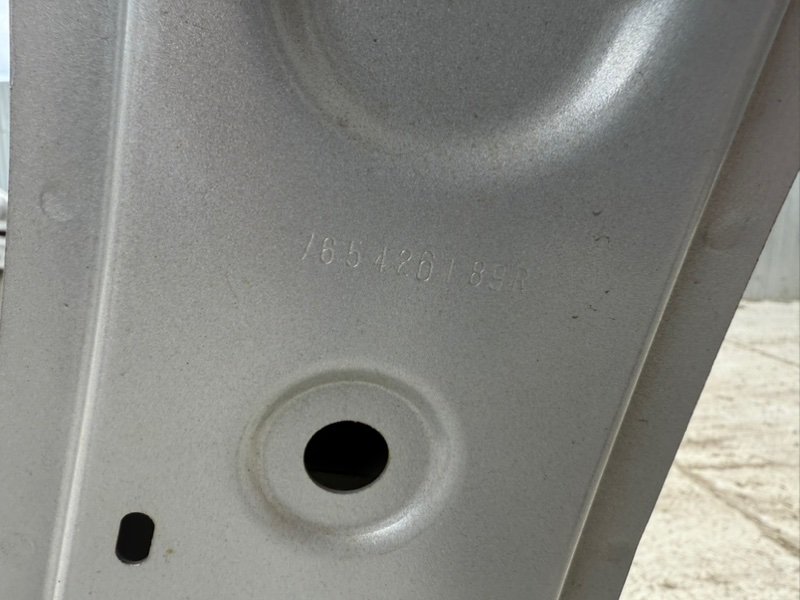 средняя стойка