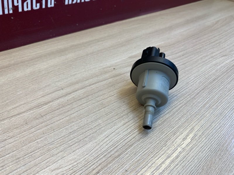 Клапан вентиляции топливного бака
