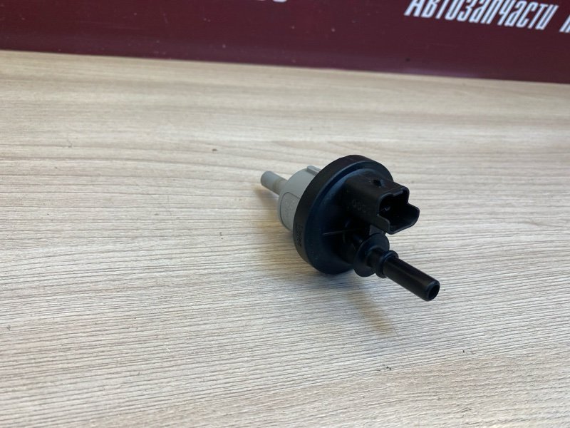 Клапан вентиляции топливного бака