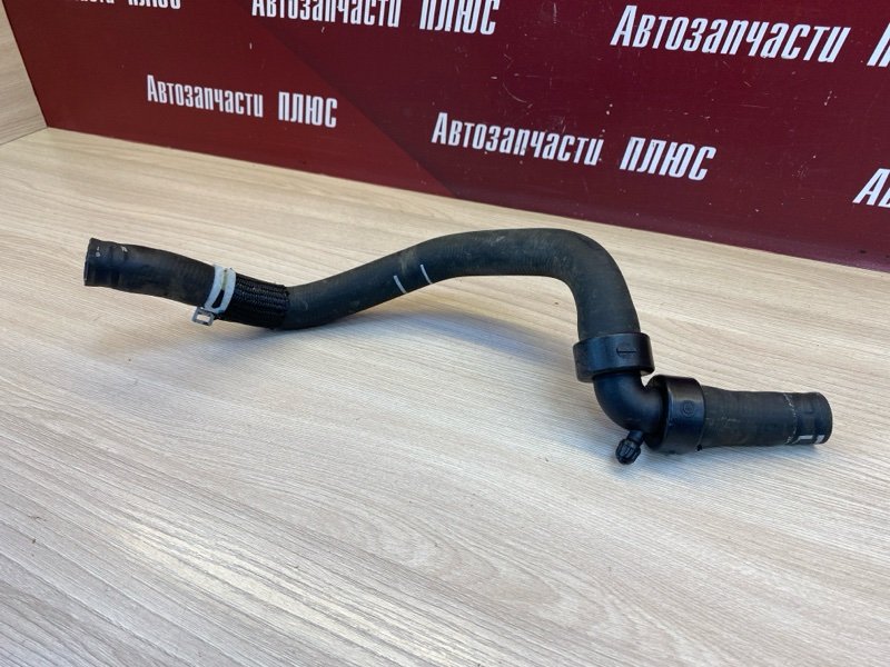 Патрубок радиатора