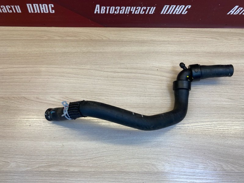 Патрубок радиатора