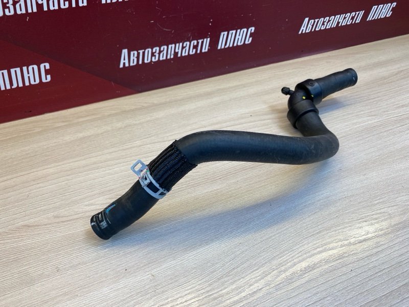 Патрубок радиатора