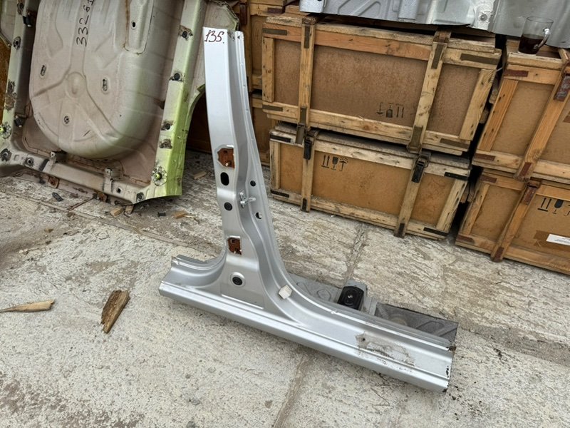 средняя стойка