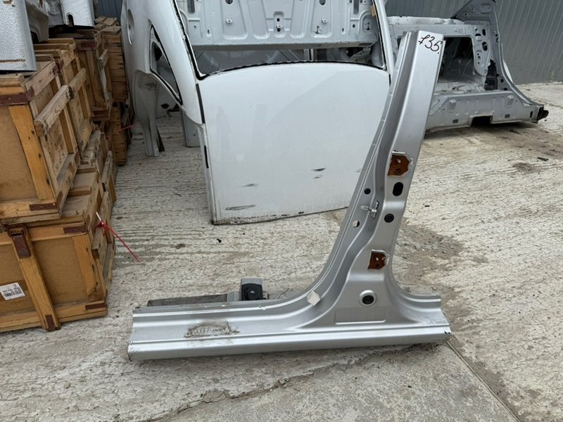 средняя стойка